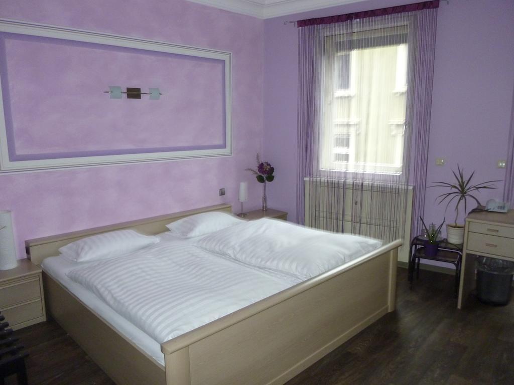 Achathotel Zum Schwan อิดาร์-โอเบอร์ชไตน์ ห้อง รูปภาพ