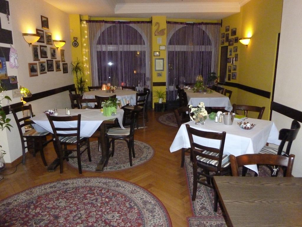 Achathotel Zum Schwan อิดาร์-โอเบอร์ชไตน์ ภายนอก รูปภาพ